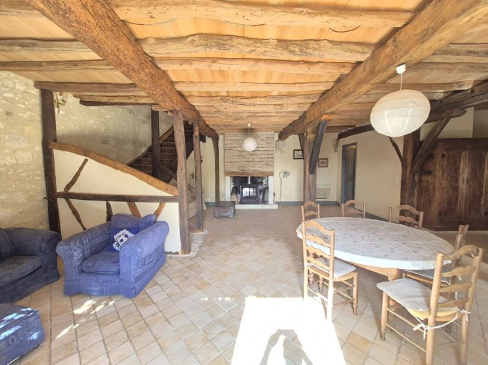 Image No.11-10 Bed House for sale