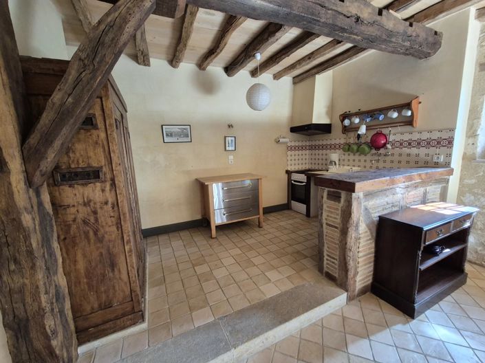 Image No.12-10 Bed House for sale