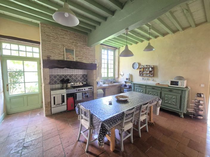 Image No.4-10 Bed House for sale