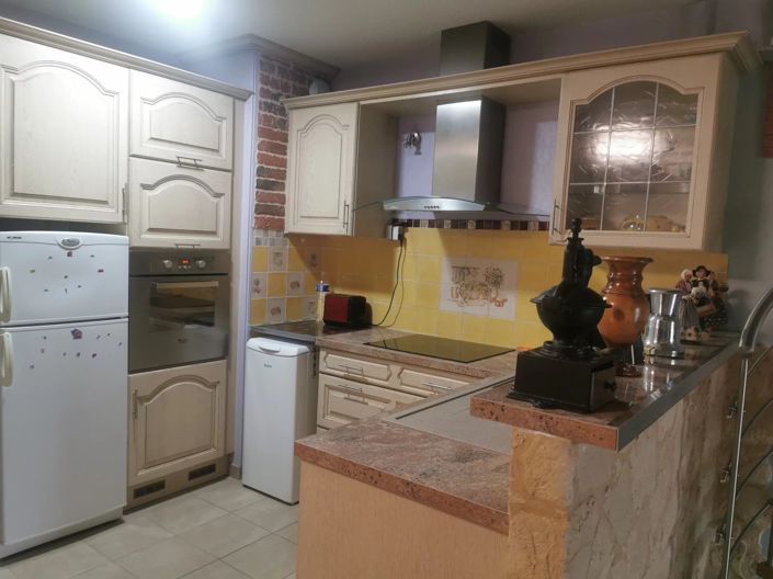 Image No.4-2 Bed Property for sale