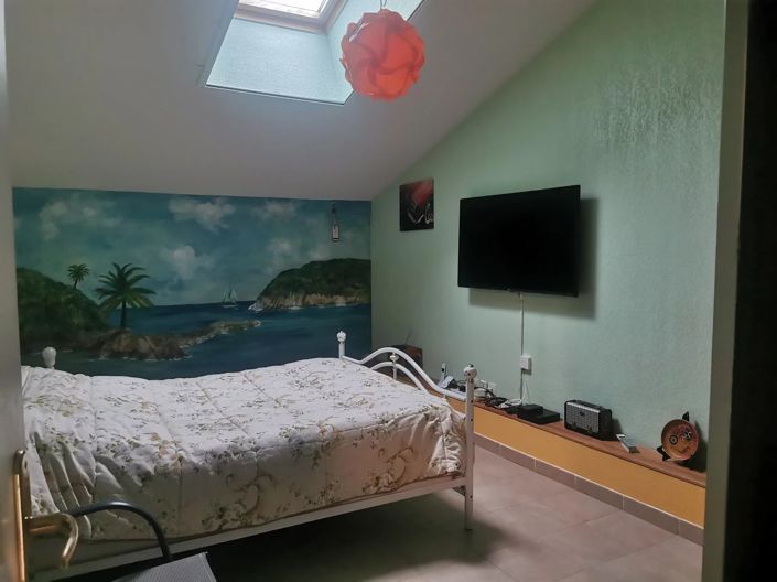 Image No.9-2 Bed Property for sale