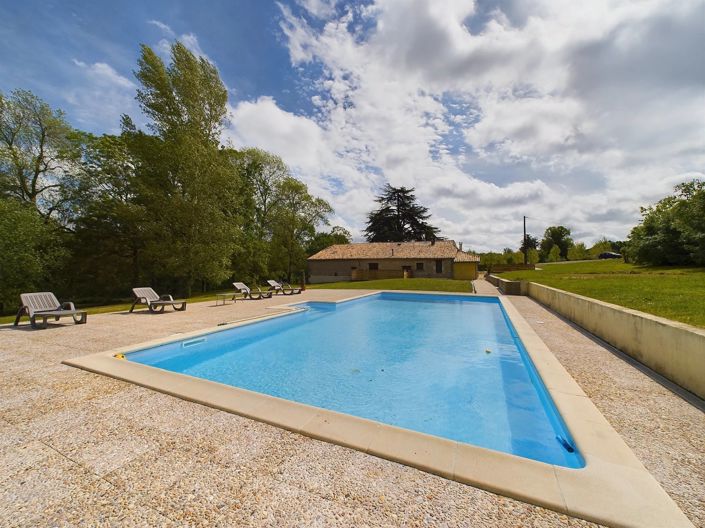 Image No.10-7 Bed House for sale