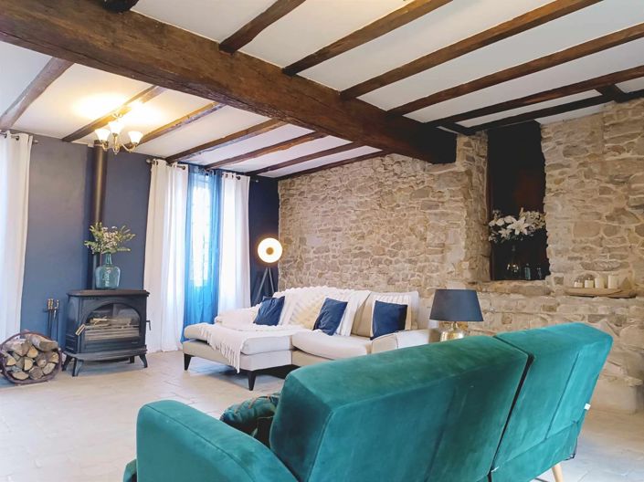 Image No.3-10 Bed House for sale