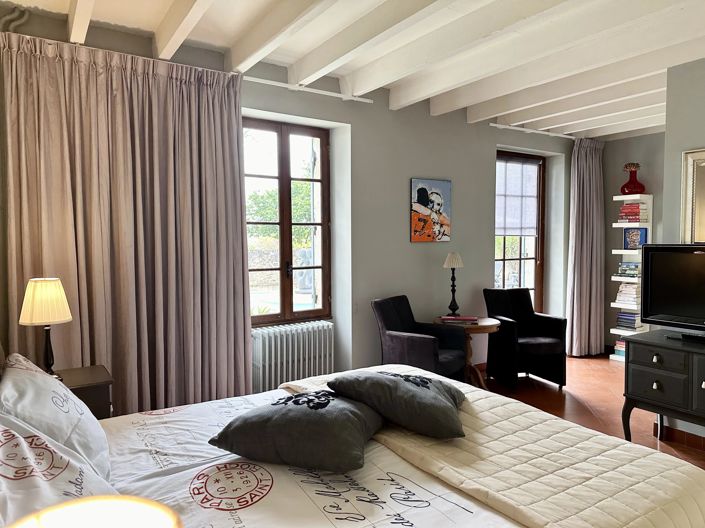 Image No.8-4 Bed House for sale