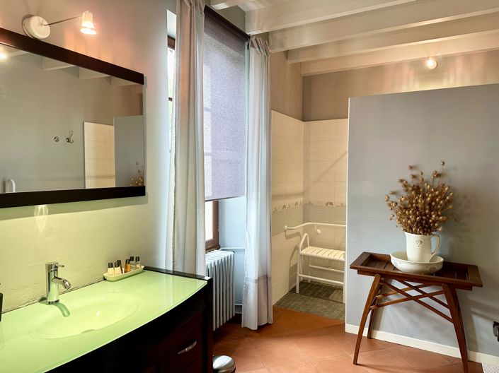 Image No.10-4 Bed House for sale