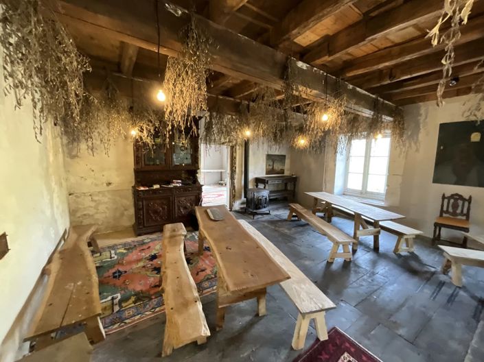 Image No.6-5 Bed House for sale