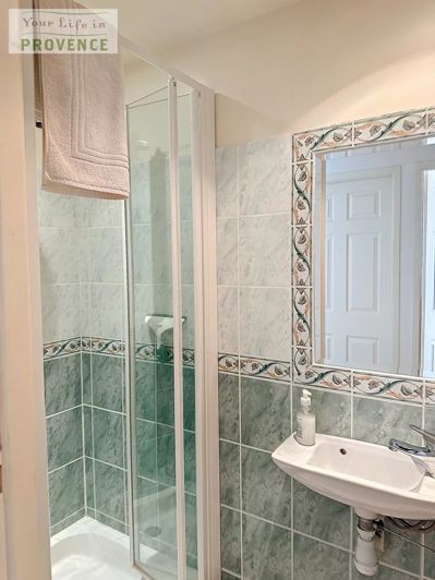 Image No.13-2 Bed Property for sale