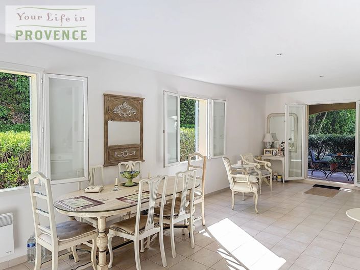 Image No.6-2 Bed Property for sale