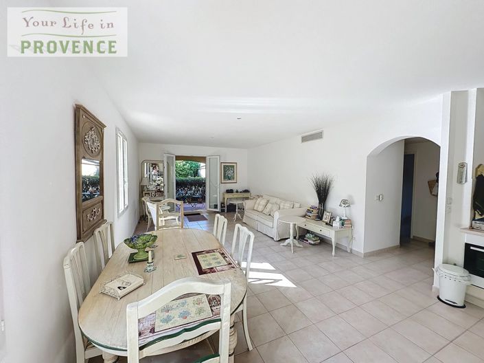 Image No.7-2 Bed Property for sale