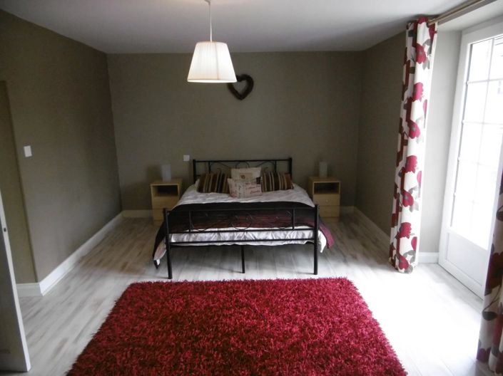 Image No.8-6 Bed House for sale