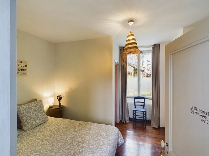 Image No.8-5 Bed Village House for sale