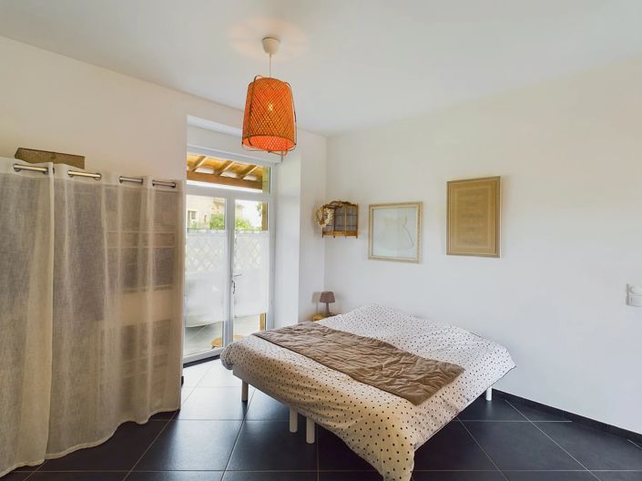 Image No.7-5 Bed Village House for sale