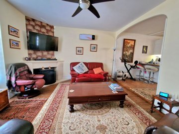 b70d0b5a388c37da50256360478fa316a90f9e9706379