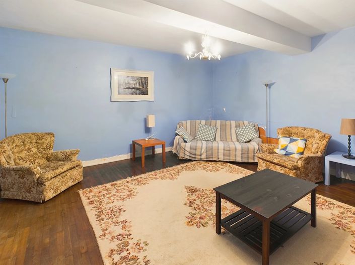 Image No.12-4 Bed House for sale