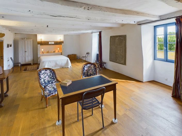 Image No.3-3 Bed House for sale