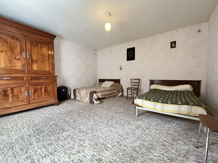 Image No.14-3 Bed House for sale