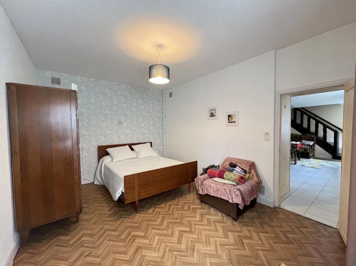 Image No.9-3 Bed House for sale