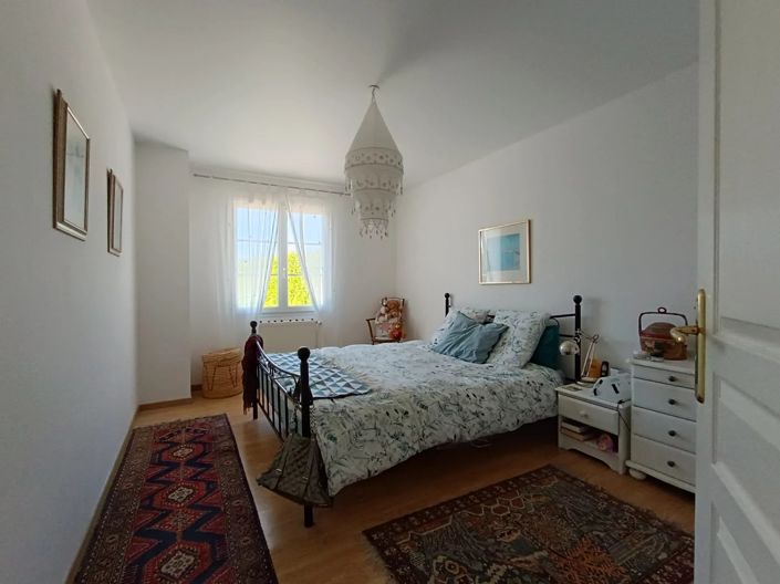 Image No.8-4 Bed House for sale