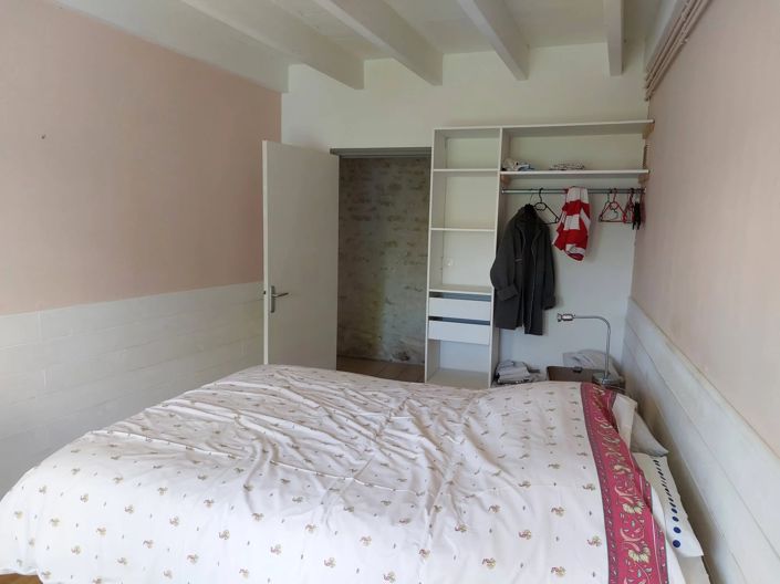 Image No.6-2 Bed House for sale