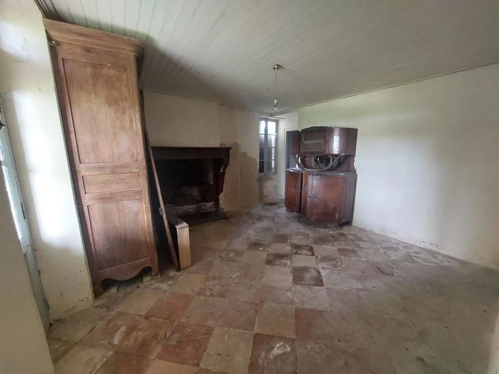 Image No.6-3 Bed House for sale