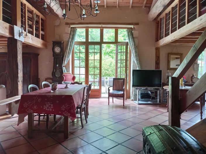 Image No.3-5 Bed House for sale