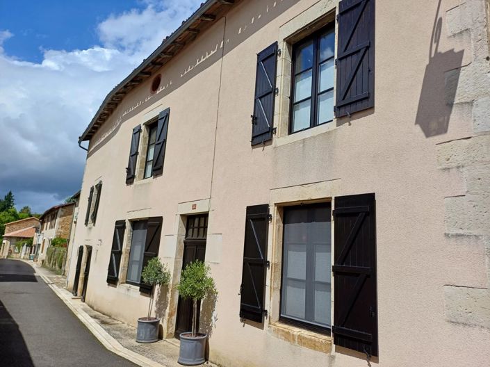 Image No.1-5 Bed House for sale