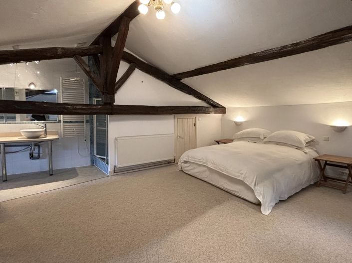 Image No.9-5 Bed House for sale