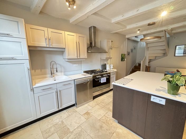 Image No.5-5 Bed House for sale