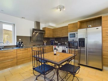 d28cbb4c899e6d7b6d2e2ea03e52921c5052c435eb192