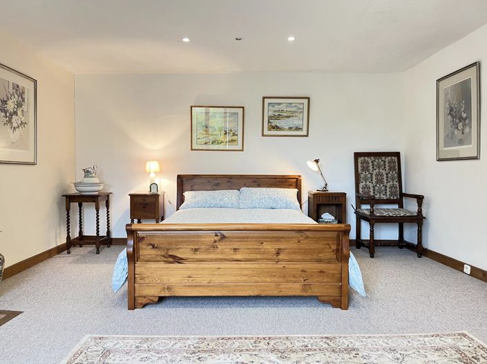 Image No.10-5 Bed Village House for sale