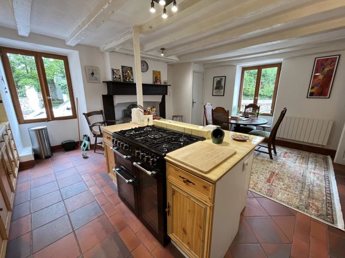 Image No.7-5 Bed Village House for sale