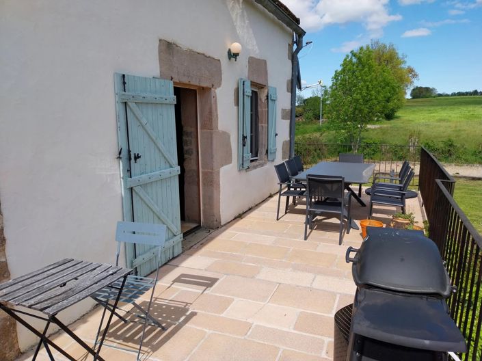 Image No.10-6 Bed House for sale