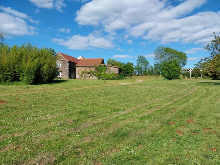 Image No.13-6 Bed House for sale