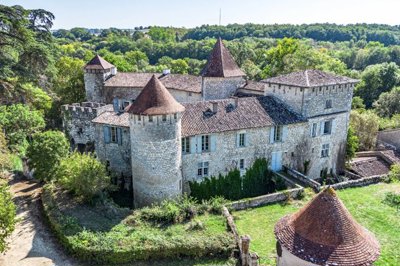 11 Bed House for sale