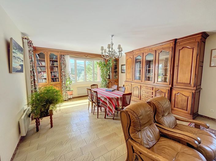 Image No.3-3 Bed House for sale