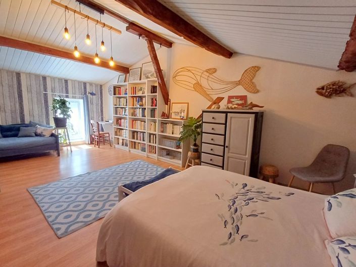 Image No.11-5 Bed House for sale