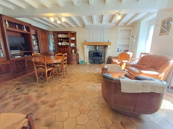 Image No.4-5 Bed House for sale