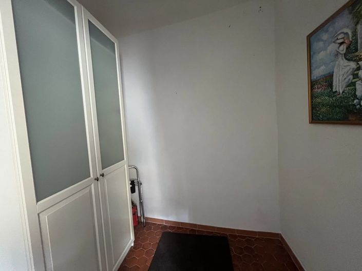 Image No.9-4 Bed Village House for sale