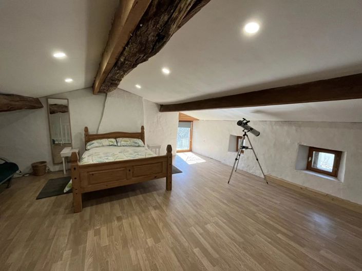 Image No.12-2 Bed House for sale