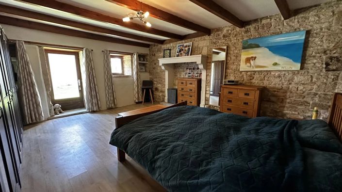 Image No.8-2 Bed House for sale