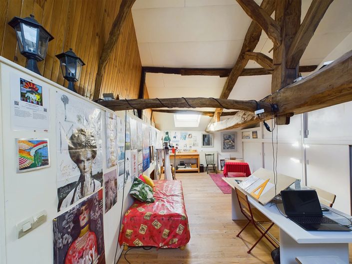 Image No.13-5 Bed House for sale