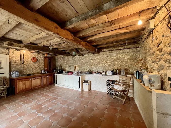 Image No.15-5 Bed House for sale