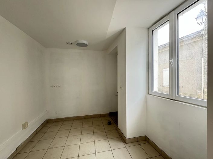 Image No.5-House for sale