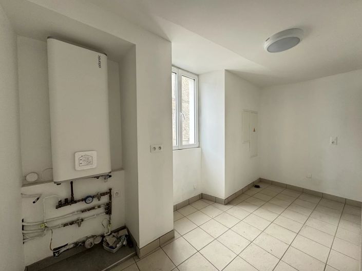 Image No.6-House for sale