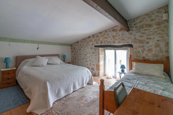 Image No.8-3 Bed House for sale