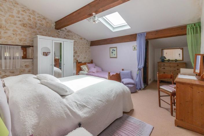 Image No.9-3 Bed House for sale