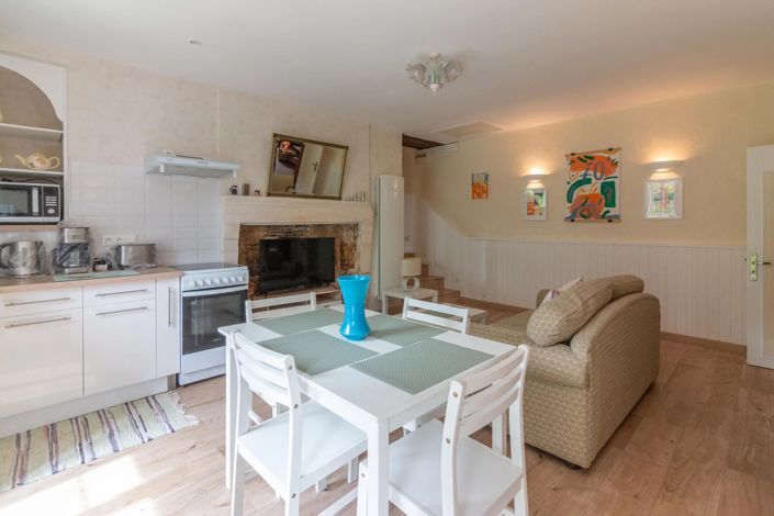 Image No.11-3 Bed House for sale