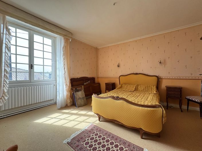 Image No.10-5 Bed House for sale