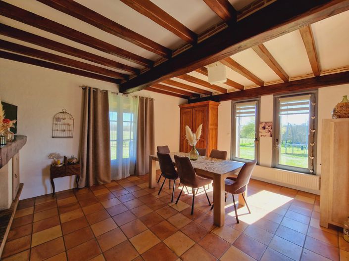 Image No.8-4 Bed House for sale