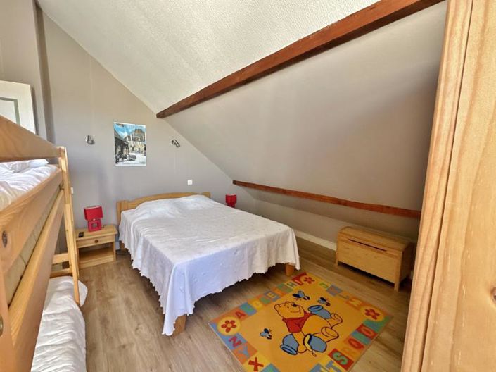 Image No.9-3 Bed House for sale